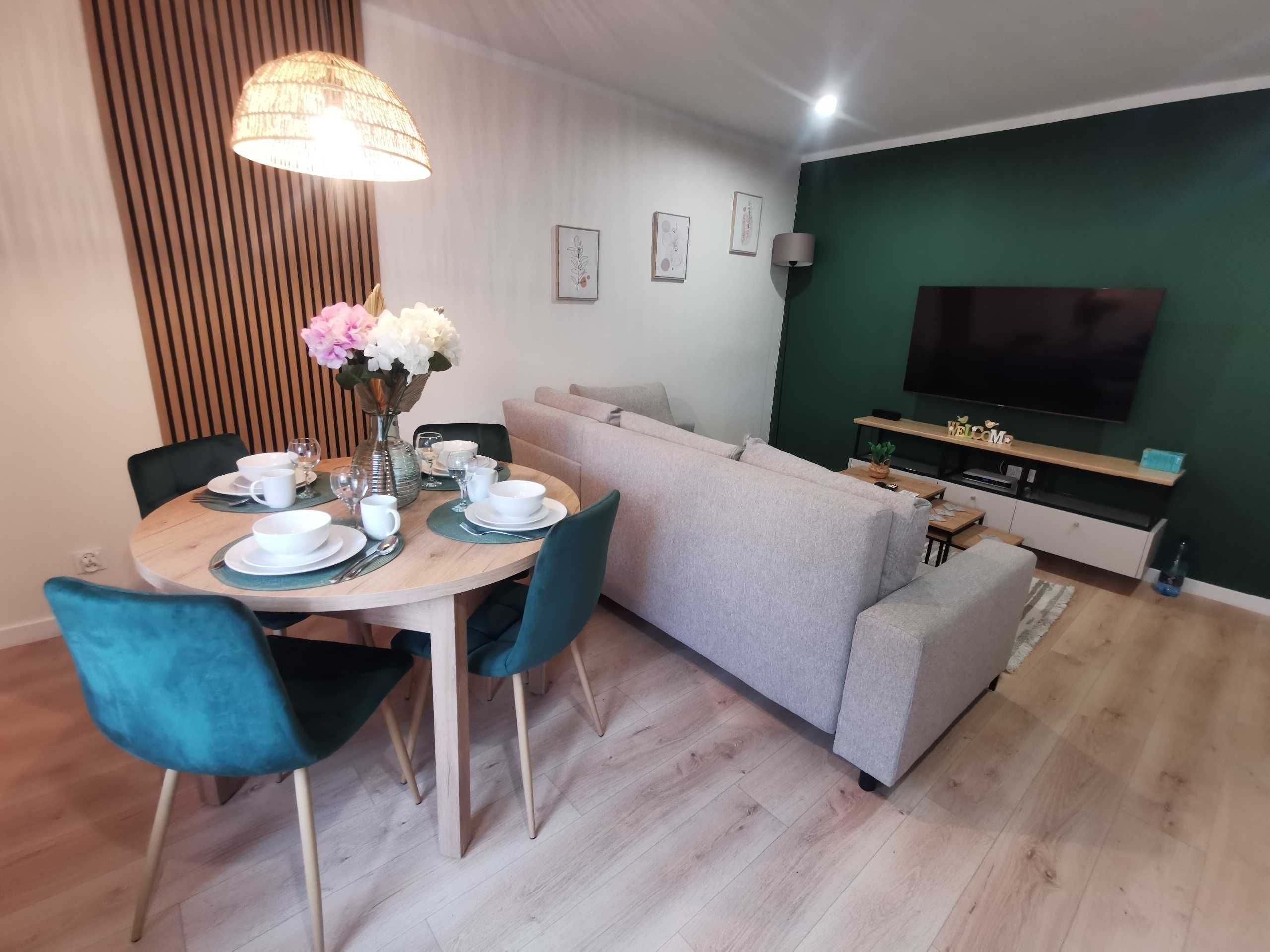 Apartament Jelenia Góra. Zwiedzanie Karkonoszy i wypoczynek, parking