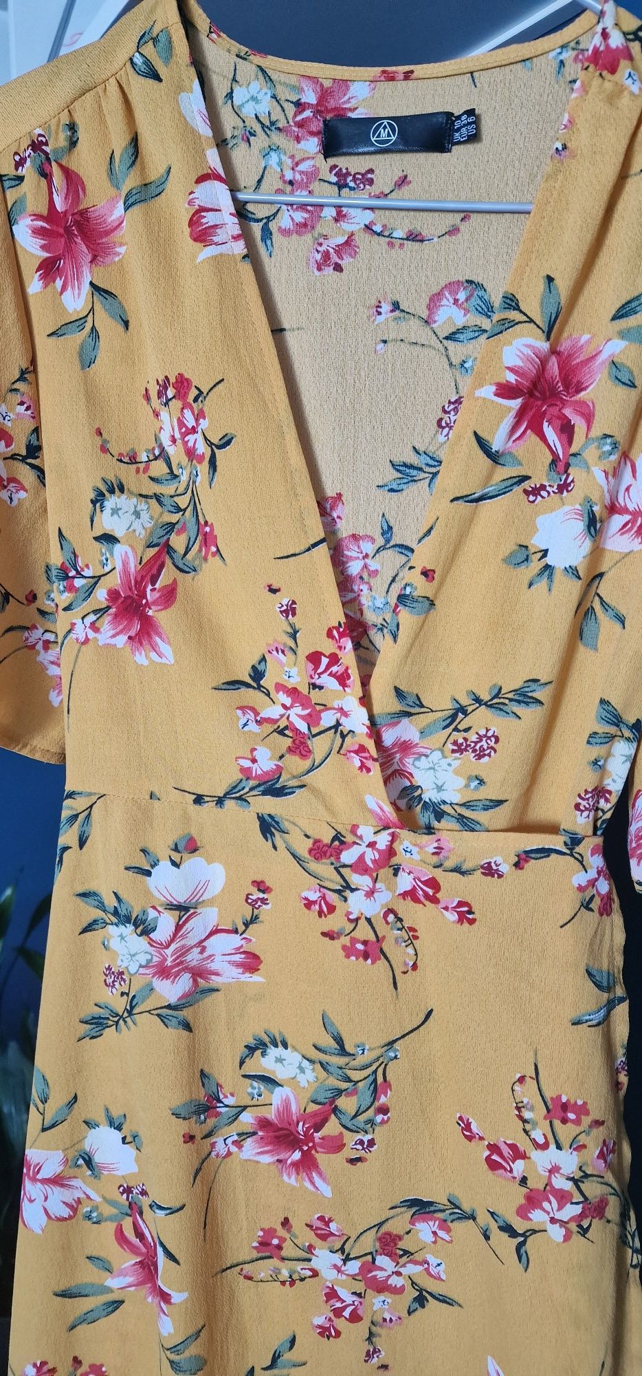 Piękna letnia sukienka missguided 36 S kolor żółty w kwiatki