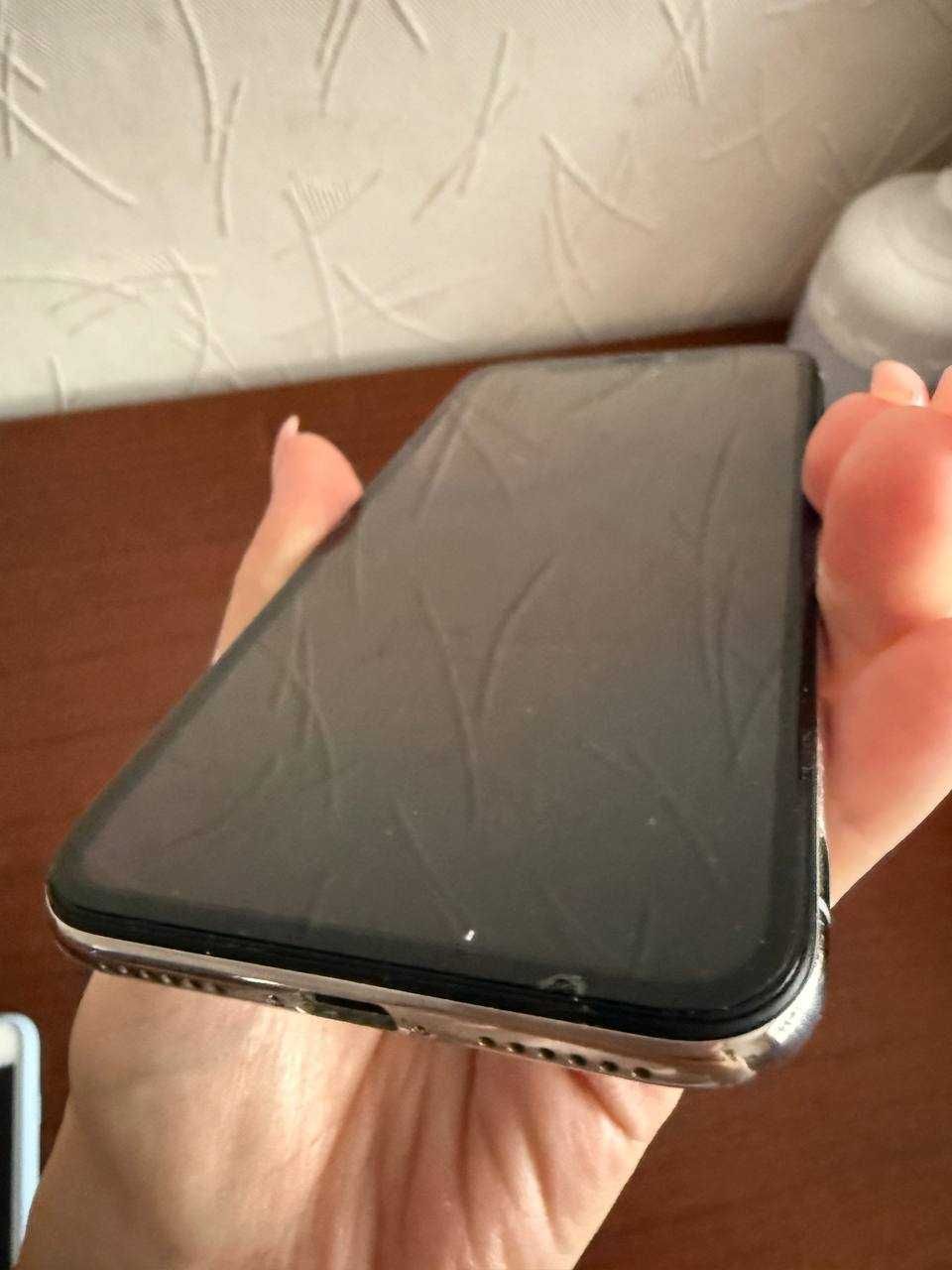 Продам iPhone X 256 gb