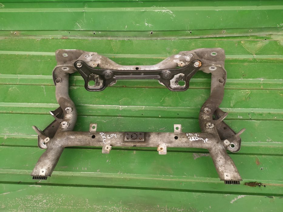 Підрамник Балка передня  Mercedes W204, S204, C207 A2046280657