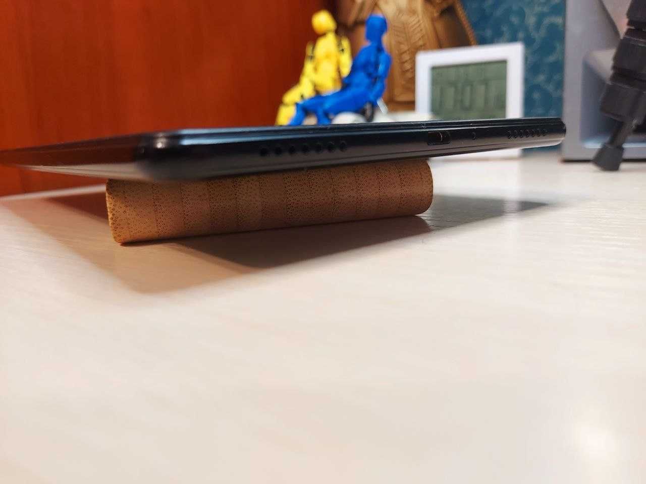 Планшет Samsung Galaxy Tab A 8.0 LTE 8 \ 4 ядра \ 2-32gb \ Android 11