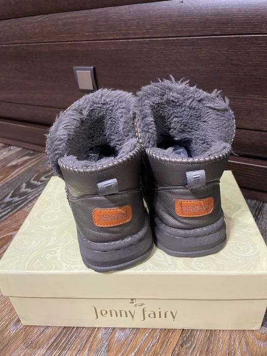 Угги для дівчинки 35 р. 21,5 см устілка