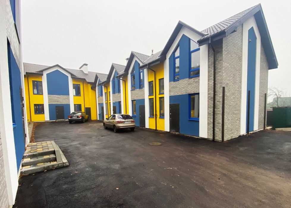 Таунхаус з найбільшою ділянкою в центрі міста, військовим знижка