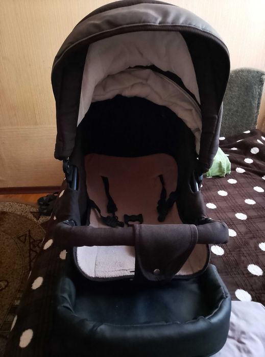 Продам коляску 2в1.