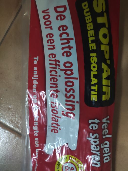 Isolamento porta sons e temperatura