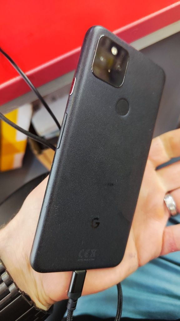 Google pixel 4 , не вмикається