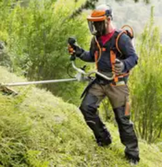 Limpezas de Terrenos e Terraplanagens