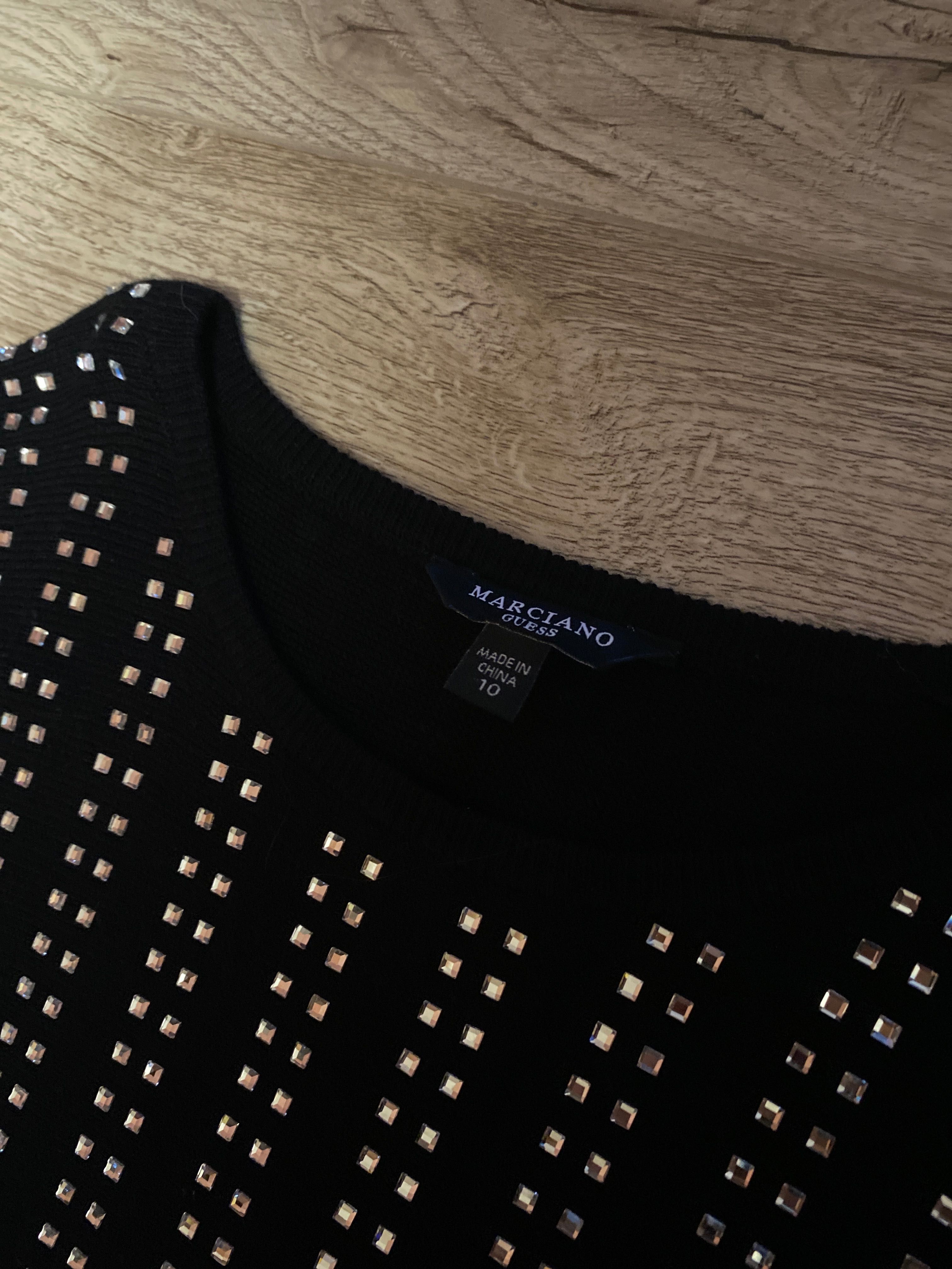 Сукня-туника Guess.