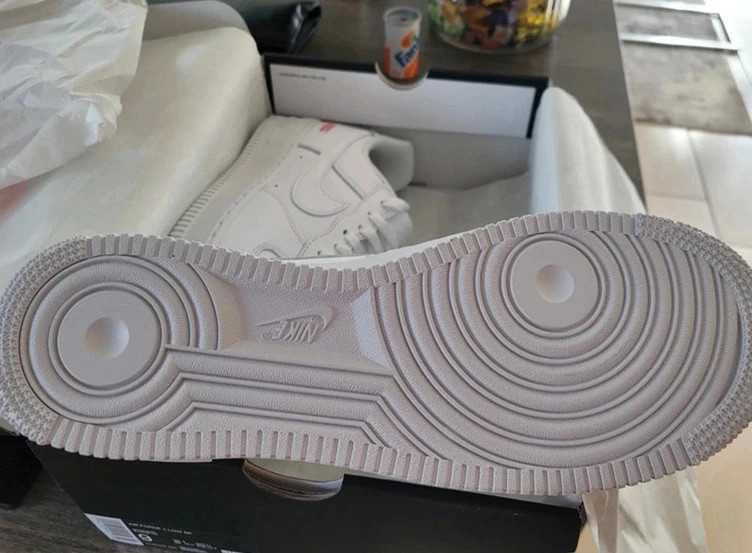Nike Air Force 1 Low Supreme White R.36.5