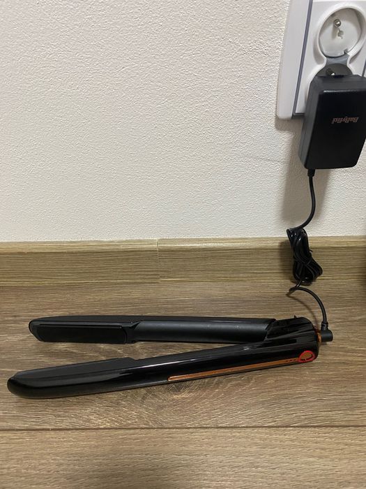 Безпровідна праска для волосся