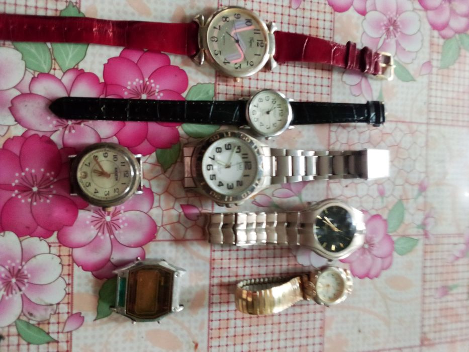 Продам часы старые