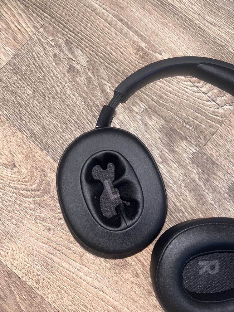 Бездротові навушники JBL TUNE760NC