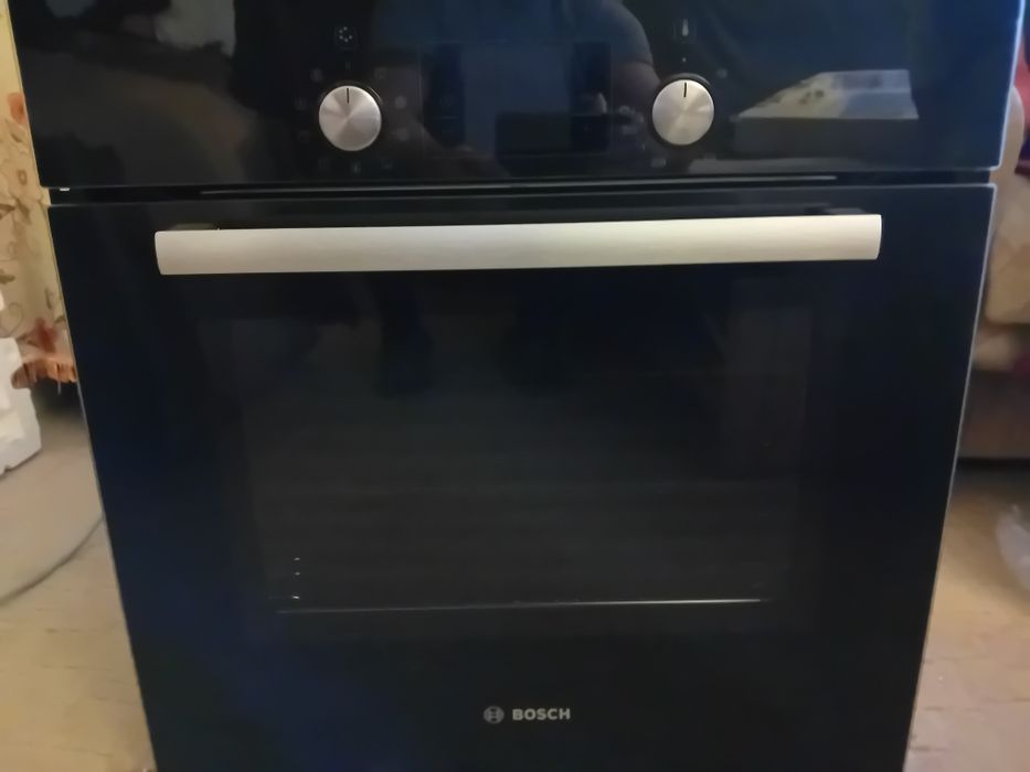 Духовой шкаф BOSCH HBN551S1Q