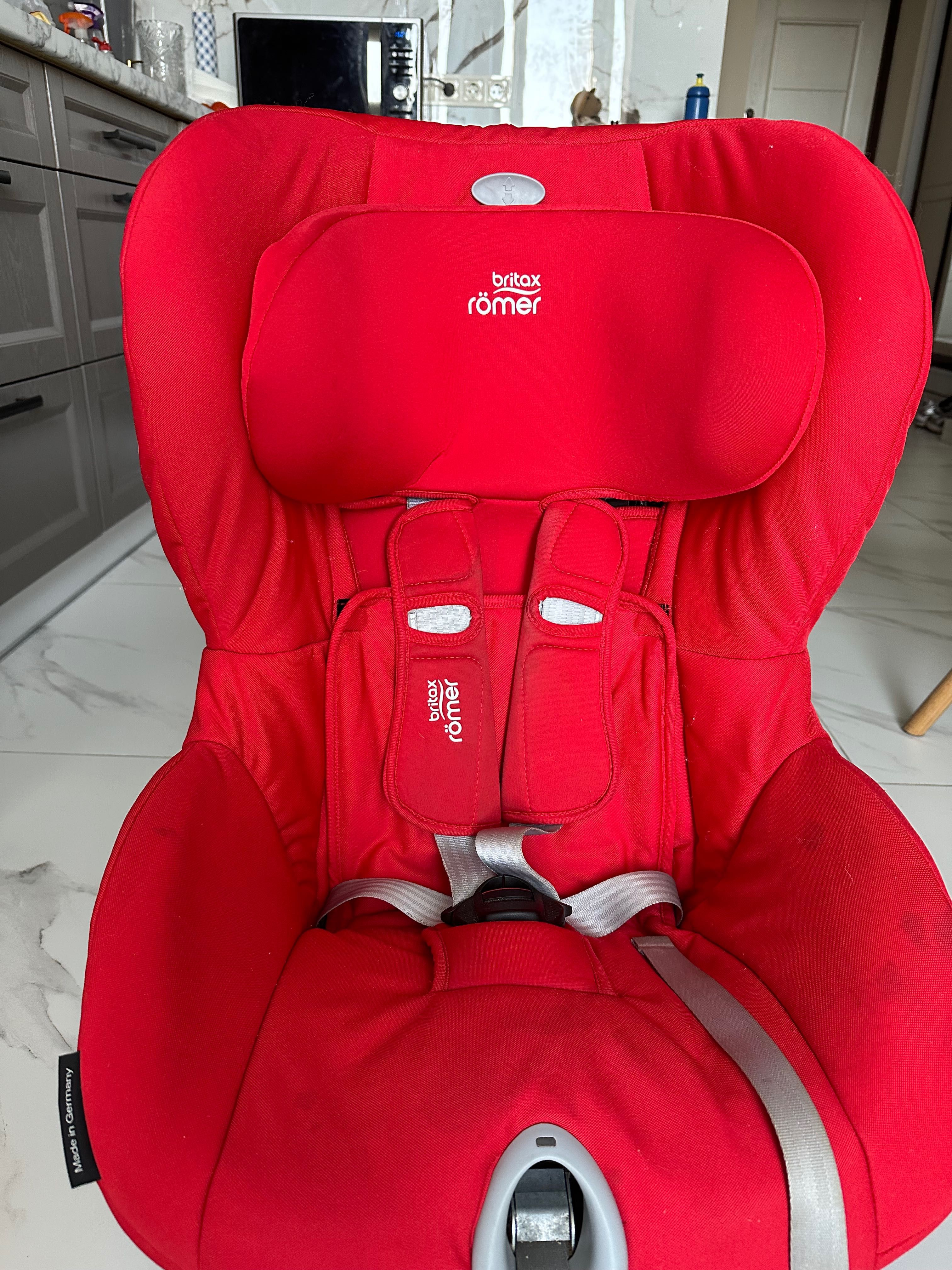 Автокрісло Britax Romer King