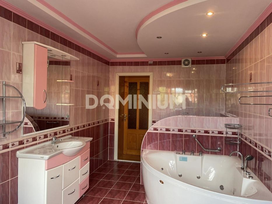 Продаж Будинок м,Виноградів