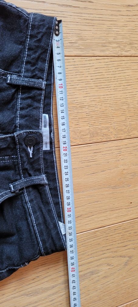 Spodnie Bershka cargo czarne