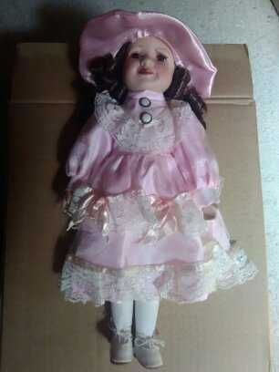 Bonecas de porcelada