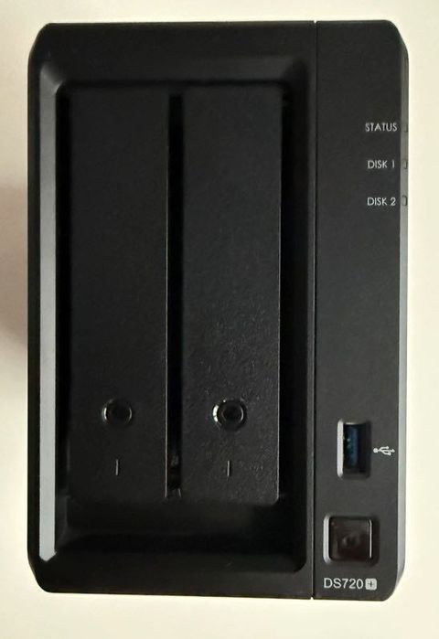 Synology DS720+ / 6GB RAM / 2 x 2TB HDD WD Red Pro /SSD 400GB Synology