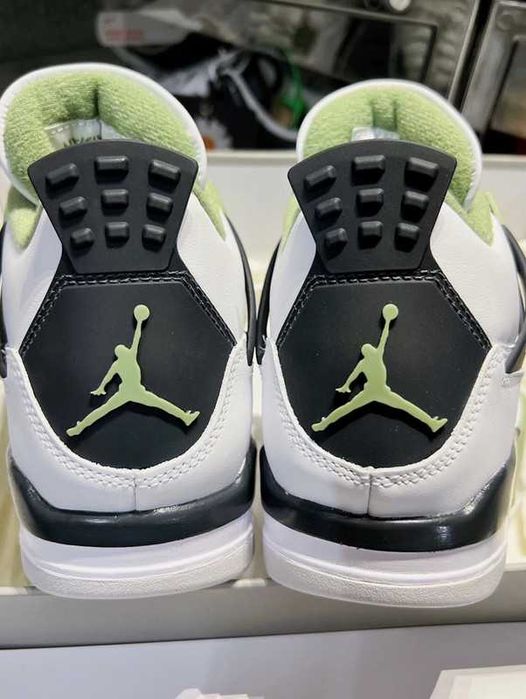Jordan 4 Seafoam Oil Green R.39