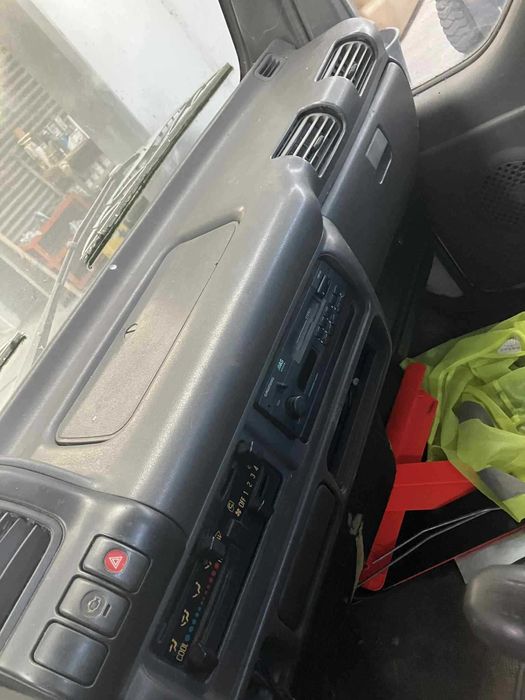 Isuzu NKR 2.8 turbo motor avariado