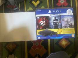 Коробка од PS4