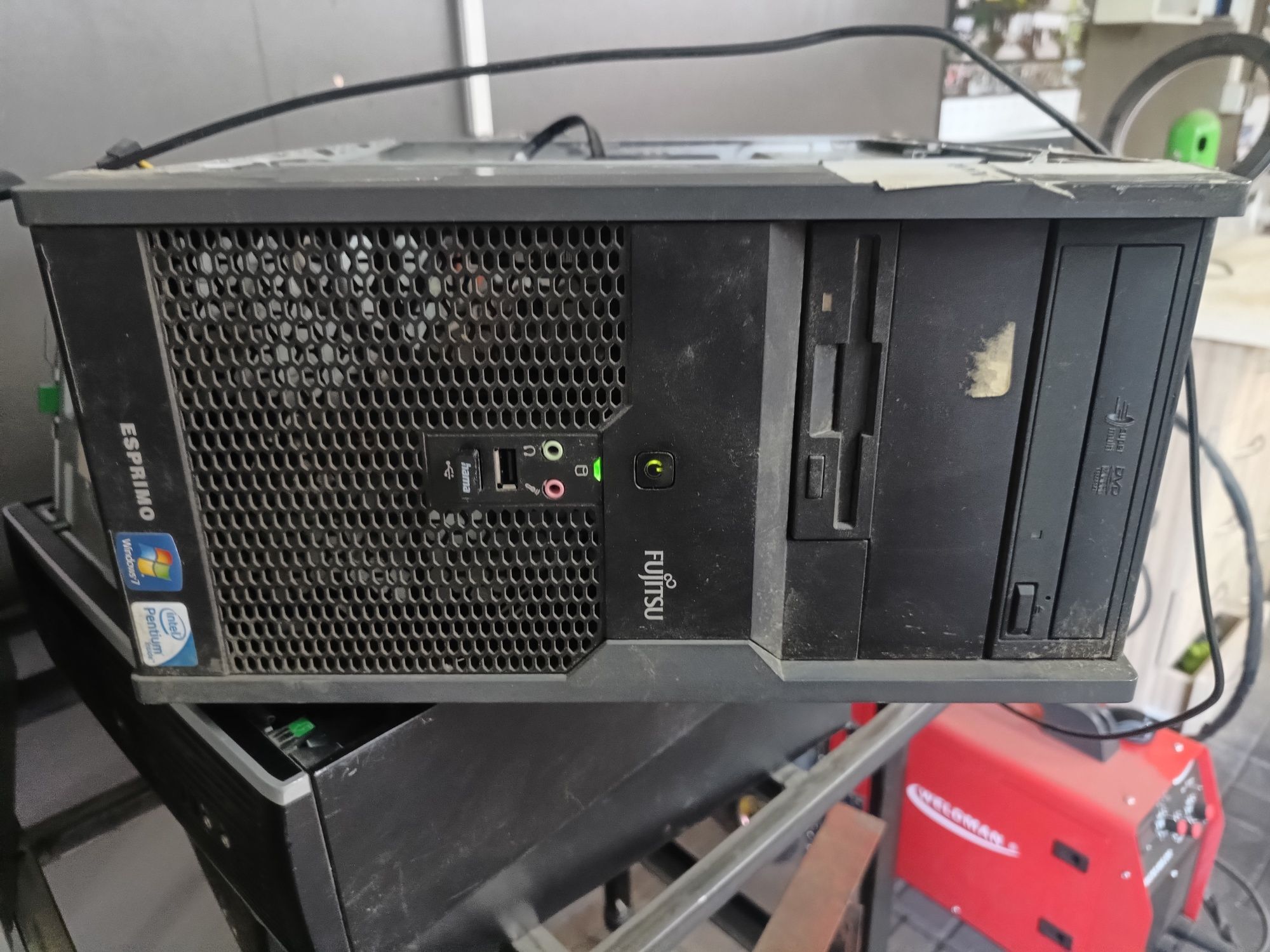 Komputer Fujitsu p3521e