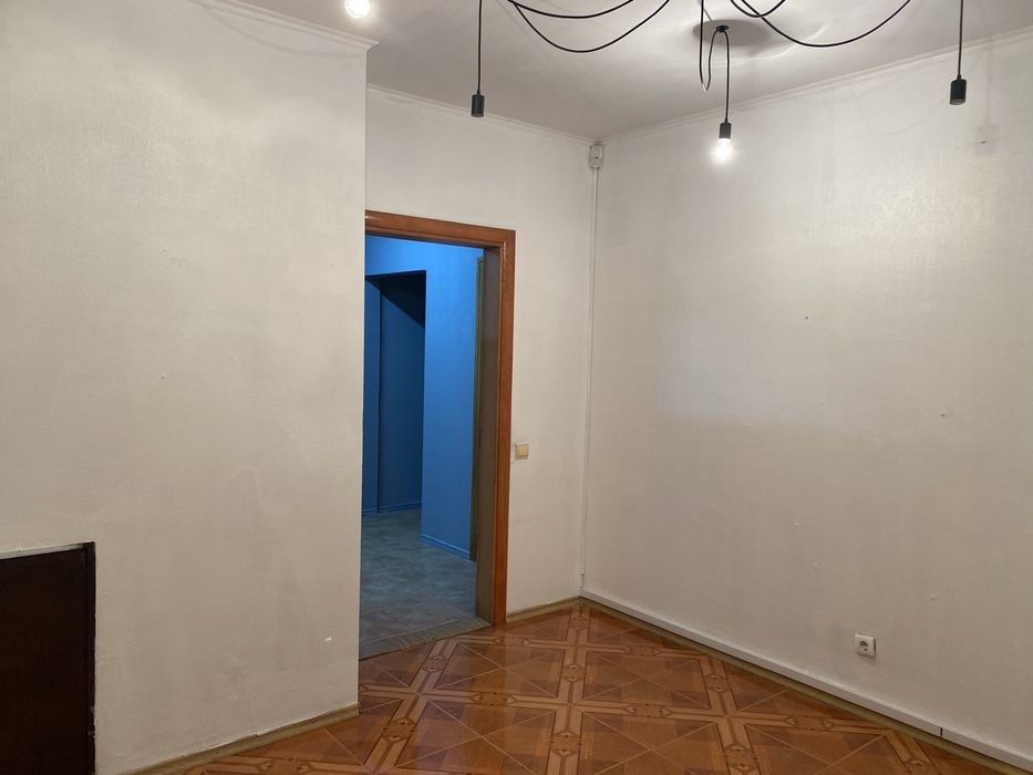 Без комісіі агентства. Оренда приміщення 3 кабінети + приймальня.