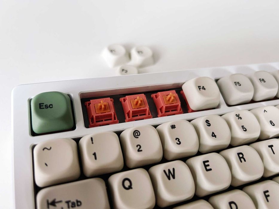 ND75 — преміальна механічна клавіатура ручної збірки