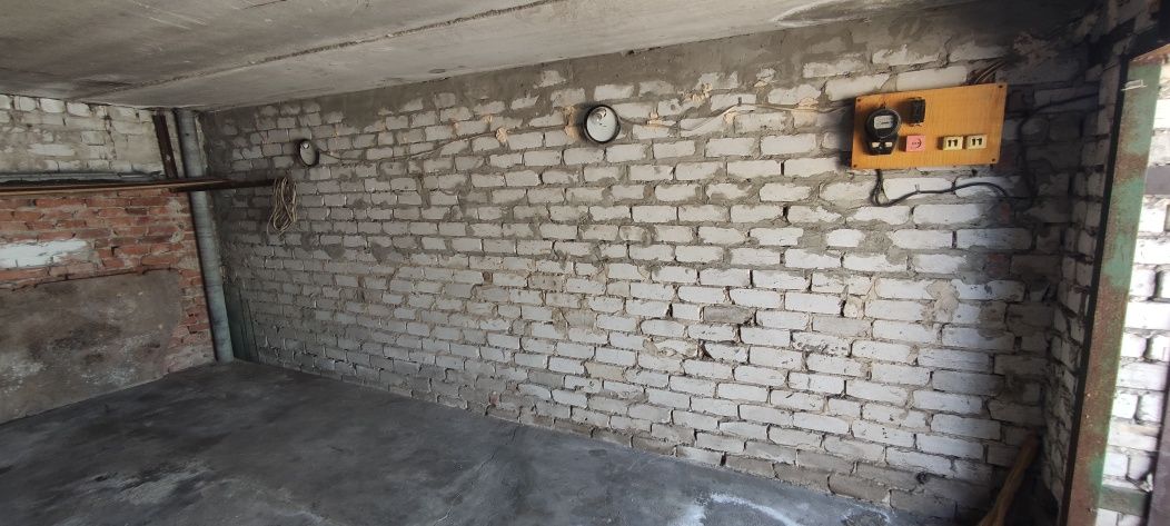 Продам гараж, район 5-ї бази