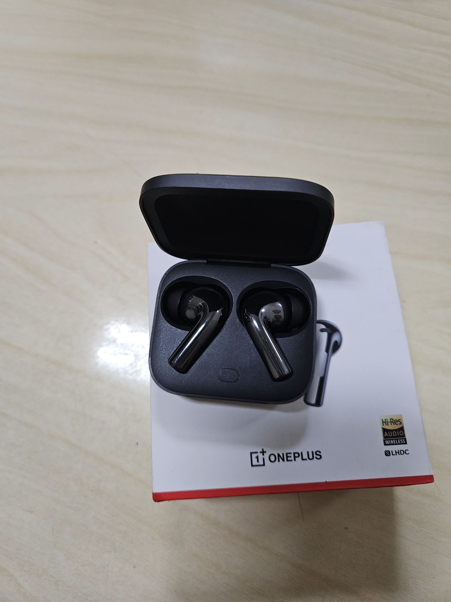 TWS навушники Oneplus buds 3