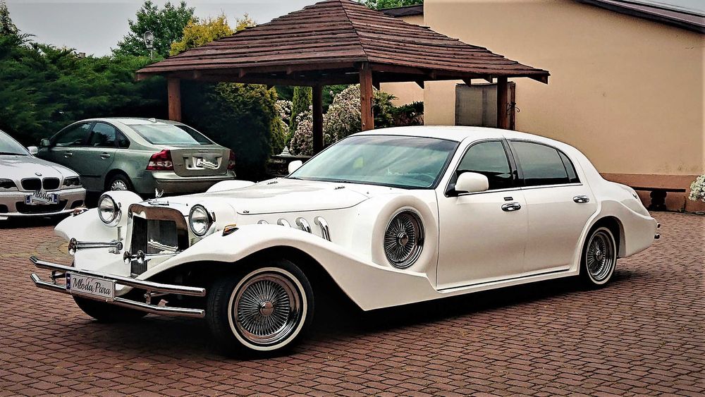 Auto do ślubu Excalibur Retro na wesele