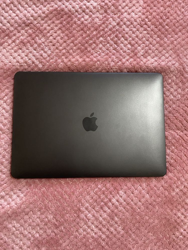Macbook Pro 13’’  (Capa Preta Incluida)