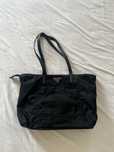 Prada Re-Nylon tote travel czarna torba shopperka skórzane rączki
