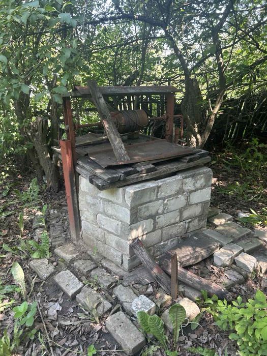 Продам дом в н.п. Барчаны Люботинской громады Харковского района.