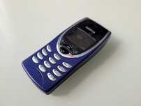 Nokia 8210 kolor niebieski, brak simlock, język PL