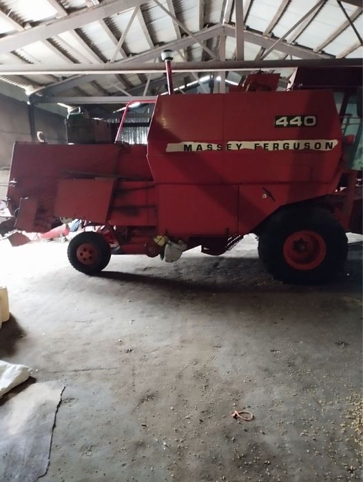 Комбайн Massey Fergyson 440