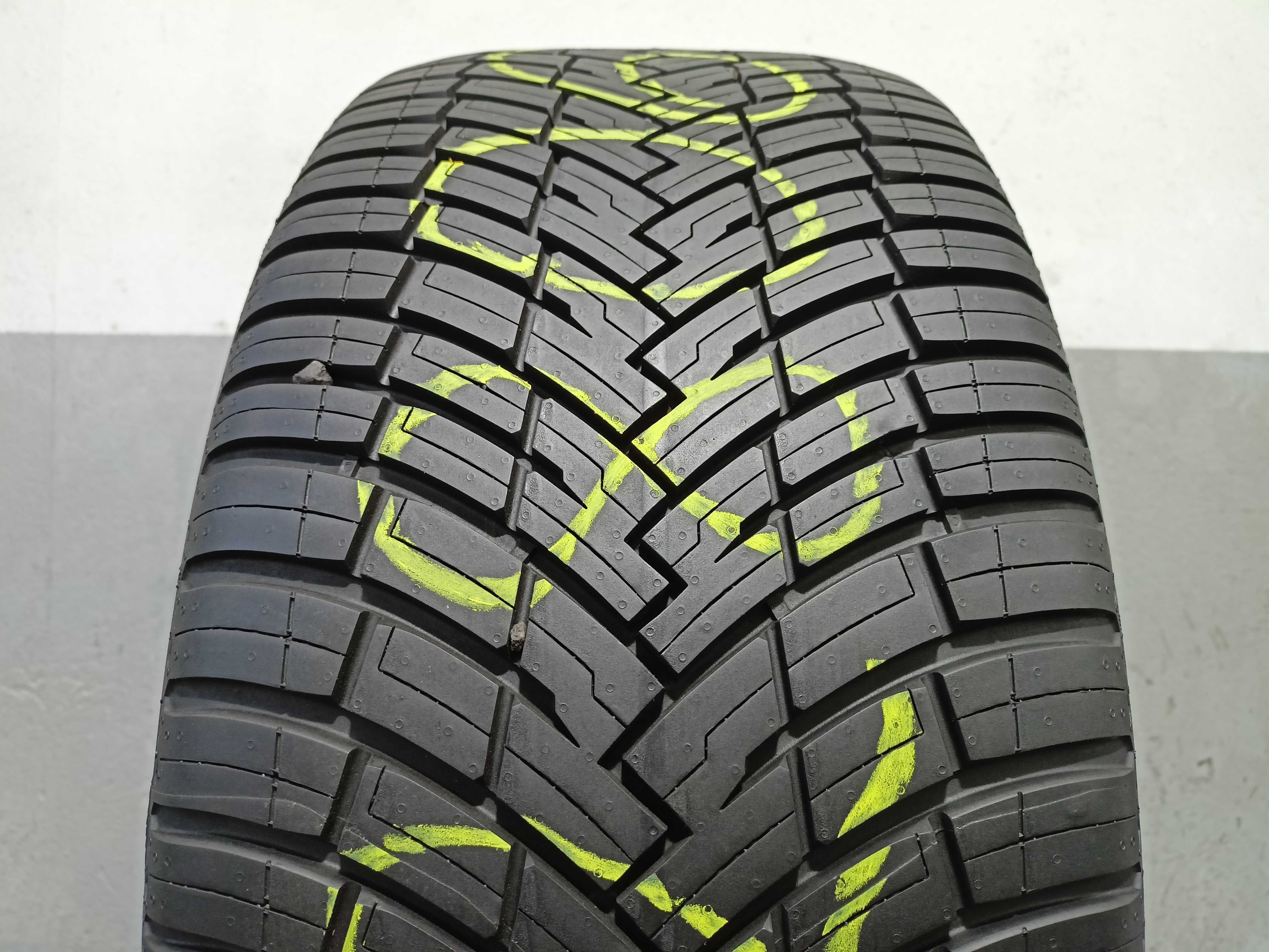 Pirelli Scorpion 2 All season 255/45/19 2022rok 104H 7,5mm (2806)