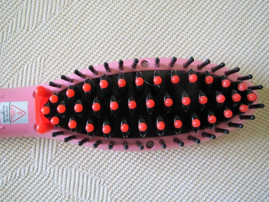 Электрическая расческа-выпрямитель FAST HAIR STRAIGHTENER