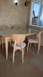 Vendo mesa de madeira com vidro