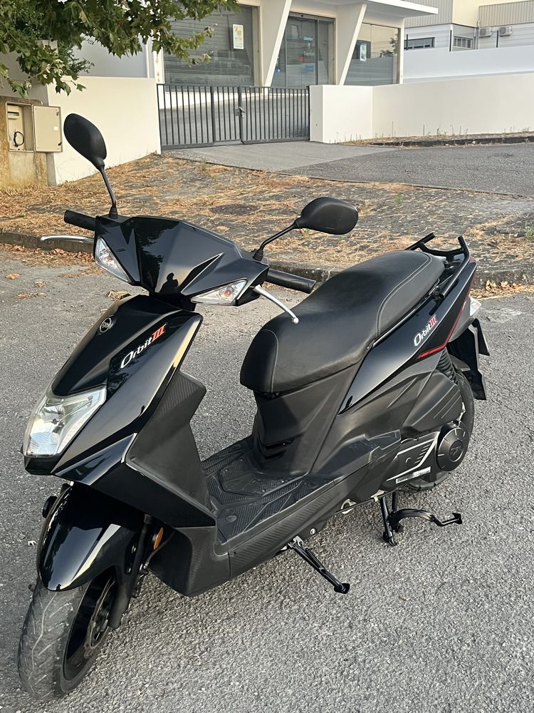 SYM Orbit 3 125 – Ano 2022 – Apenas 8.000 km