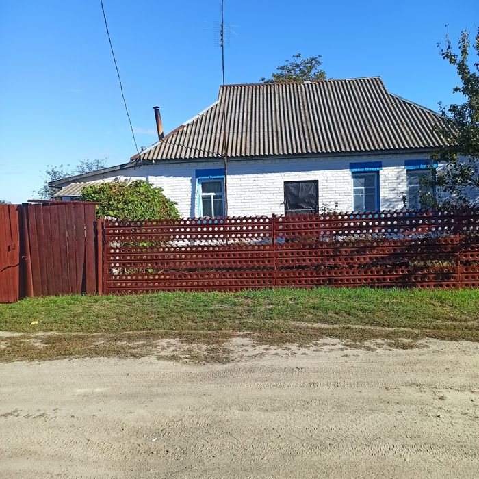 Продам будинок у с. Семиполки