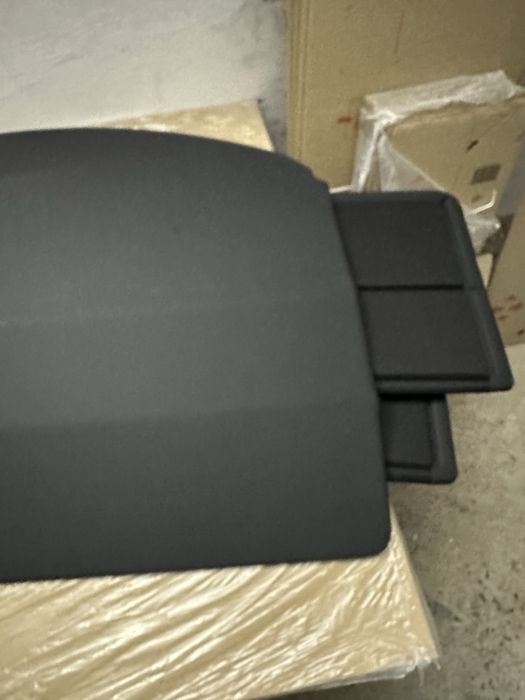 Полка tesla model Y,нова,оригінал