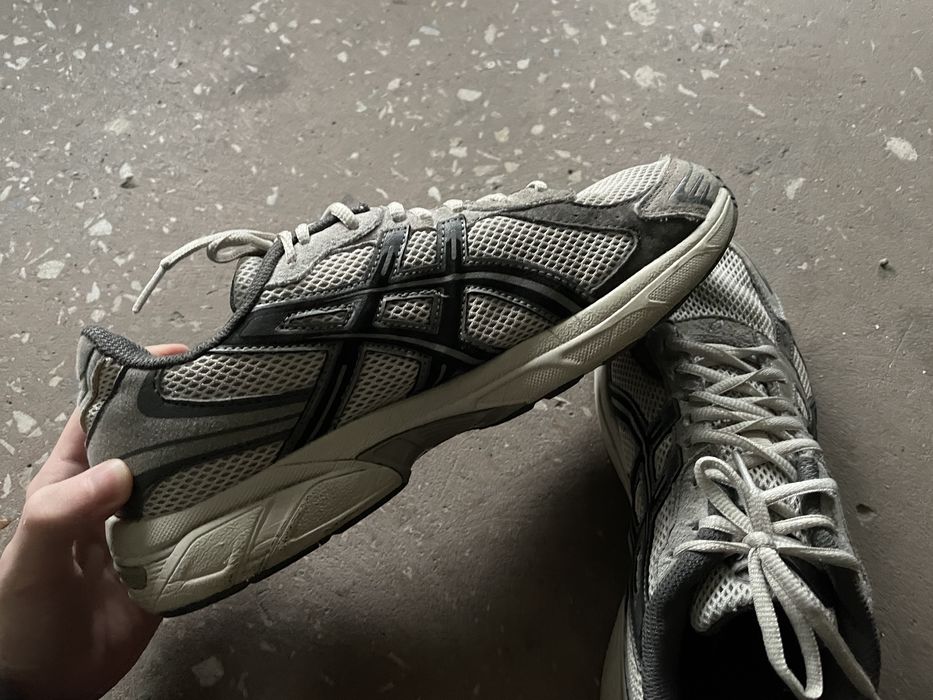 Сірі кросівки Asics gel 1130, light grey / 44, 28 см
