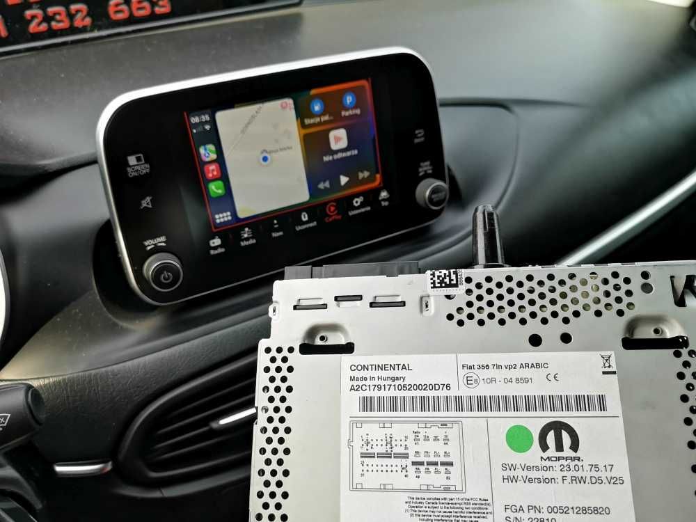 Tipo CARPLAY AndroidAuto na fabrycznym ekranie Fiat Uconnect tablet 7"