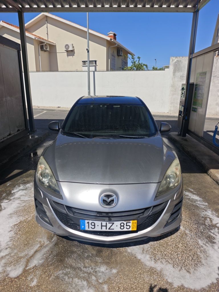 Mazda 3 Sedan 5 lugares em ótimo estado