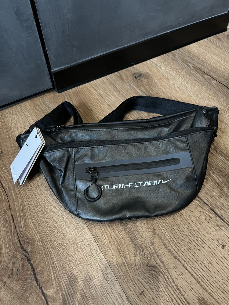 Чоловіча сумка бананка Nike Pro STORM-FIT ADV Cross-Body BLACK