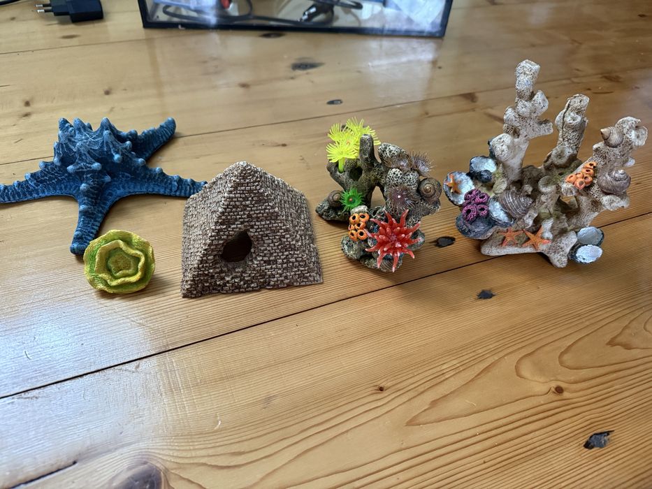 Продам акваріум на 30л