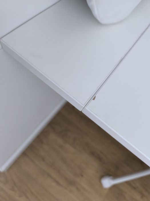 Zestaw Ikea Biurko wiszące plus krzesło obrotowe