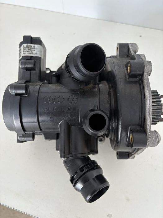 06L121111P Водяной насос Volkswagen Jetta 7 GLI 2.0 tfsi