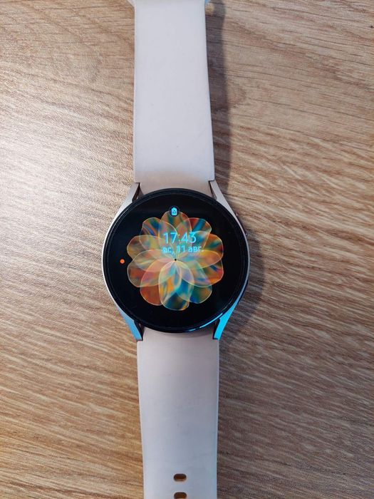 Продам смарт часы годинник Samsung Galaxy Watch 5